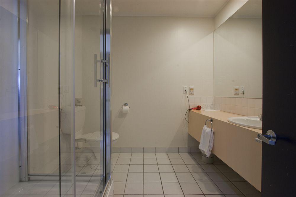 Airport Kiwi Motel 3*