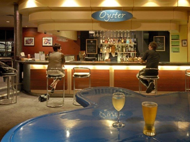 Hotel Naumi Airport