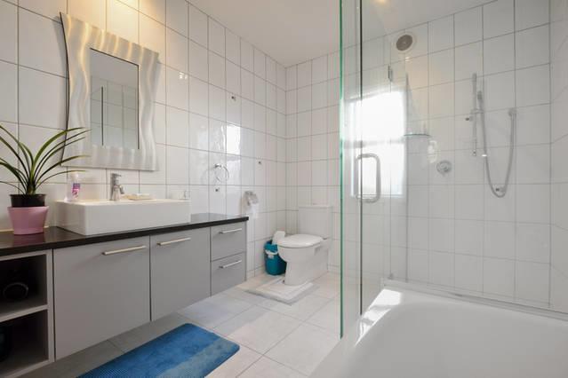 Amazing Seaview House 4*
