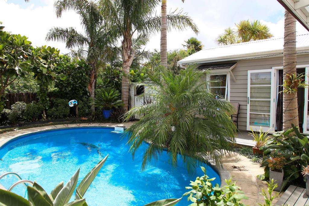 Guest house Devonport Palms *