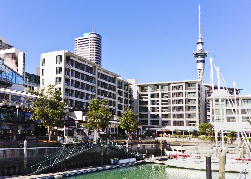 Charming Waterfront * Auckland
