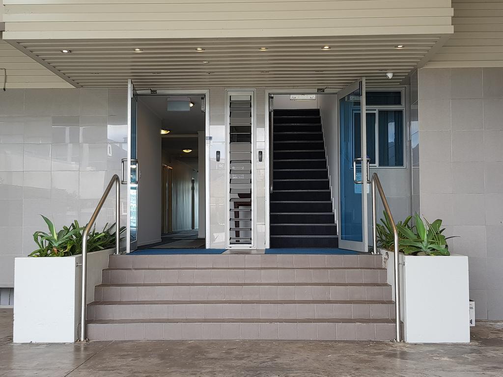 Budget In Kingsland Apartment *