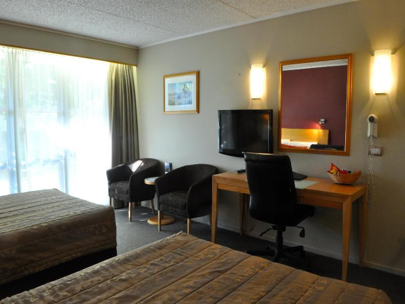 Naumi Airport 4* Auckland