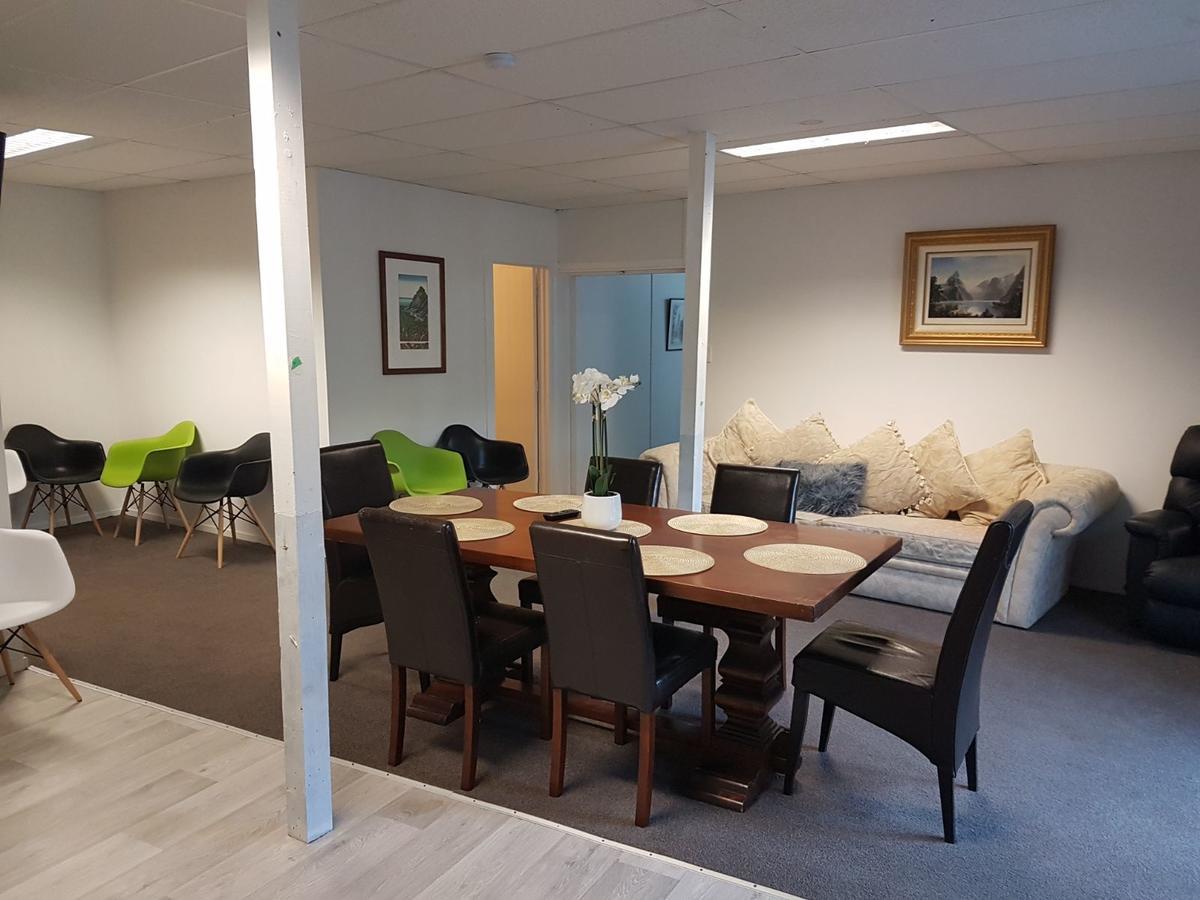 Forbes Grove Accommodation * Auckland