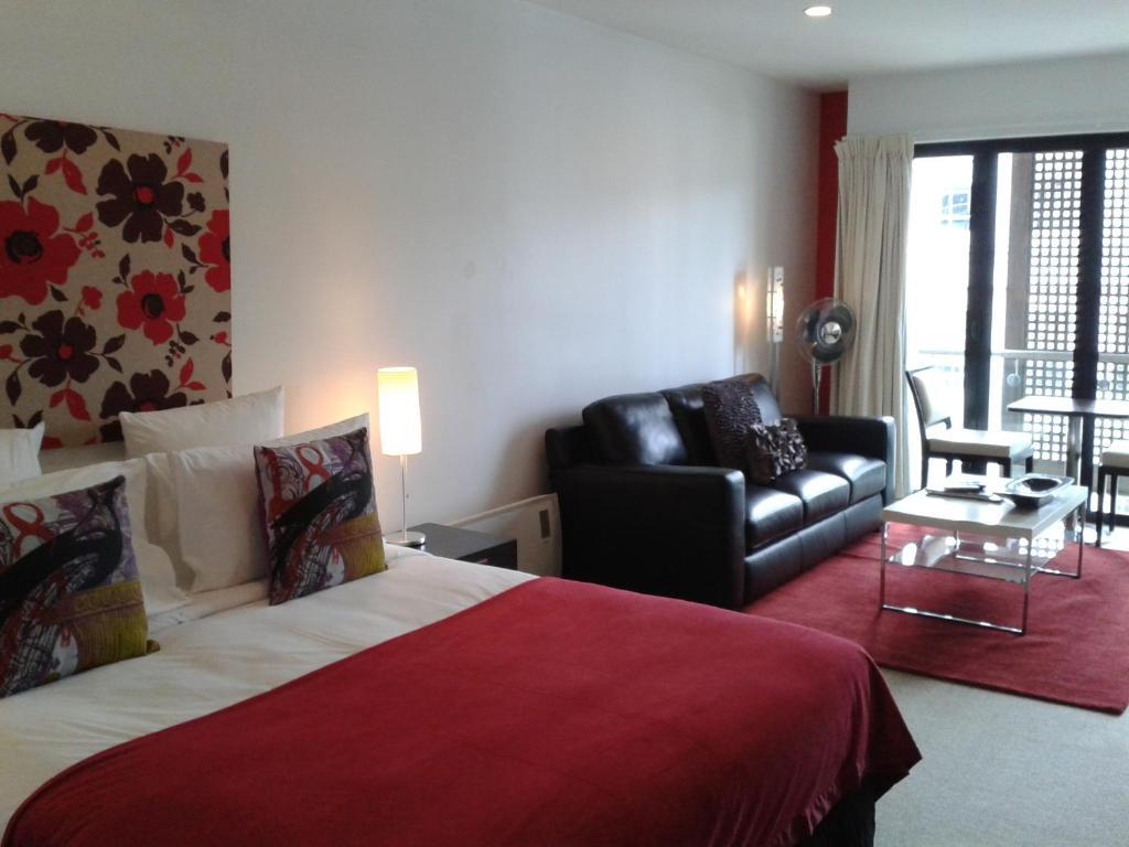 Latitude 37 Aparthotel