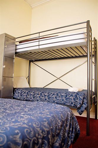 Freemans Backpackers
