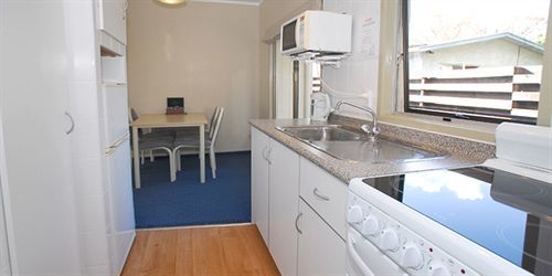 Takapuna Motor 4* Auckland