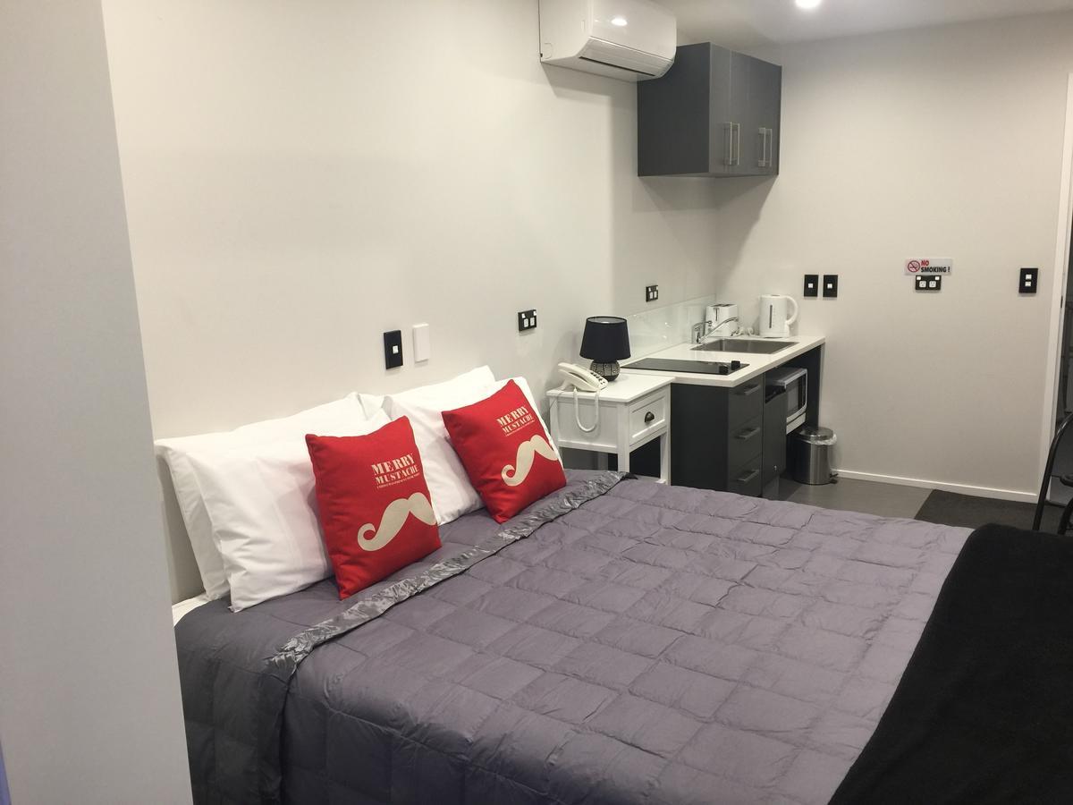 Bucklands Waterfront 3*