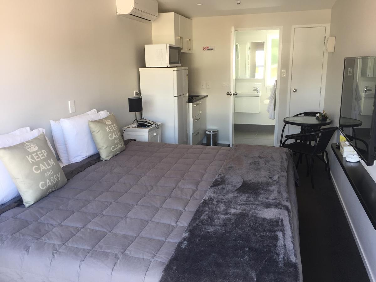 Bucklands Waterfront Motel 3*