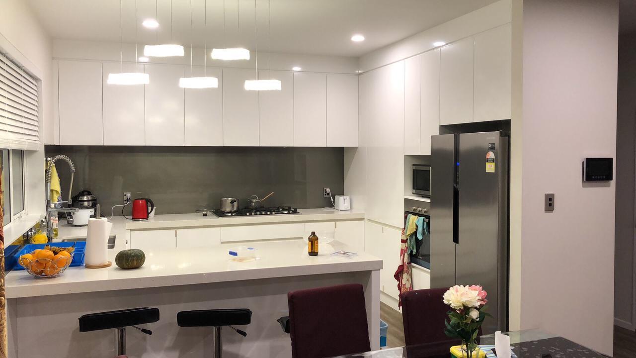 Hospedagem domiciliar Brand New Bedroom In Karaka *
