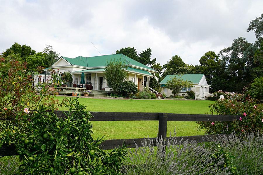 Brookwood Bed & Breakfast *