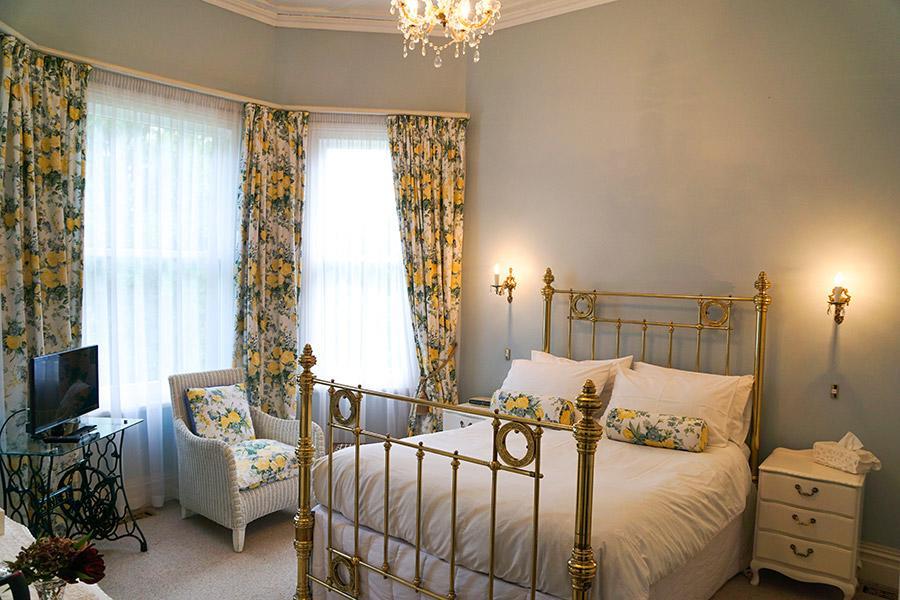 Brookwood Bed & Breakfast *