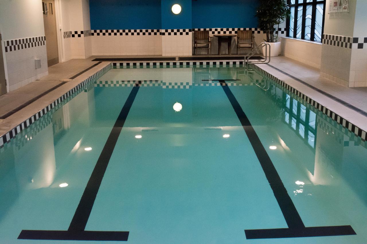 Apartment Centre W/ Pool And Gym