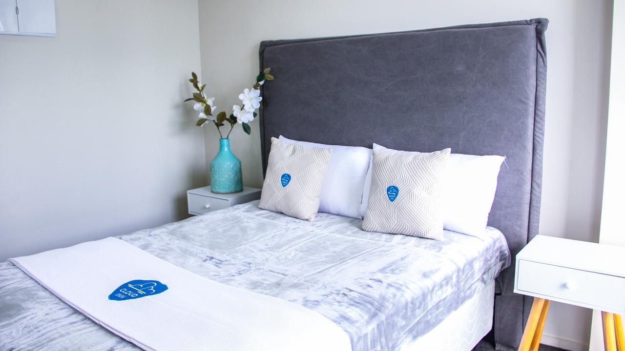 Semi Penthouse With Free Parking Apartment Auckland