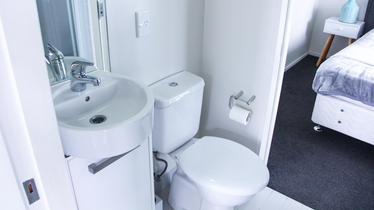 Semi Penthouse With Free Parking Apartment Auckland