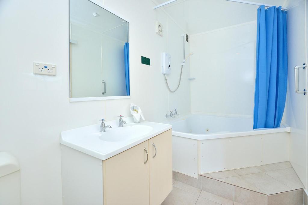 Holiday park Northshore & 4*