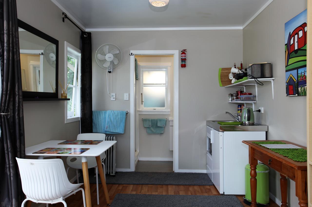 Devonport Palms Guest house *