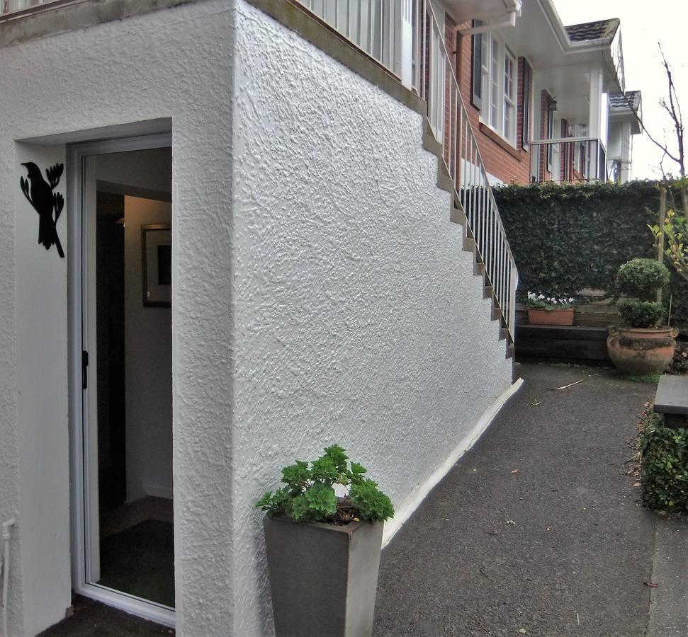 Tui Studio Guest house