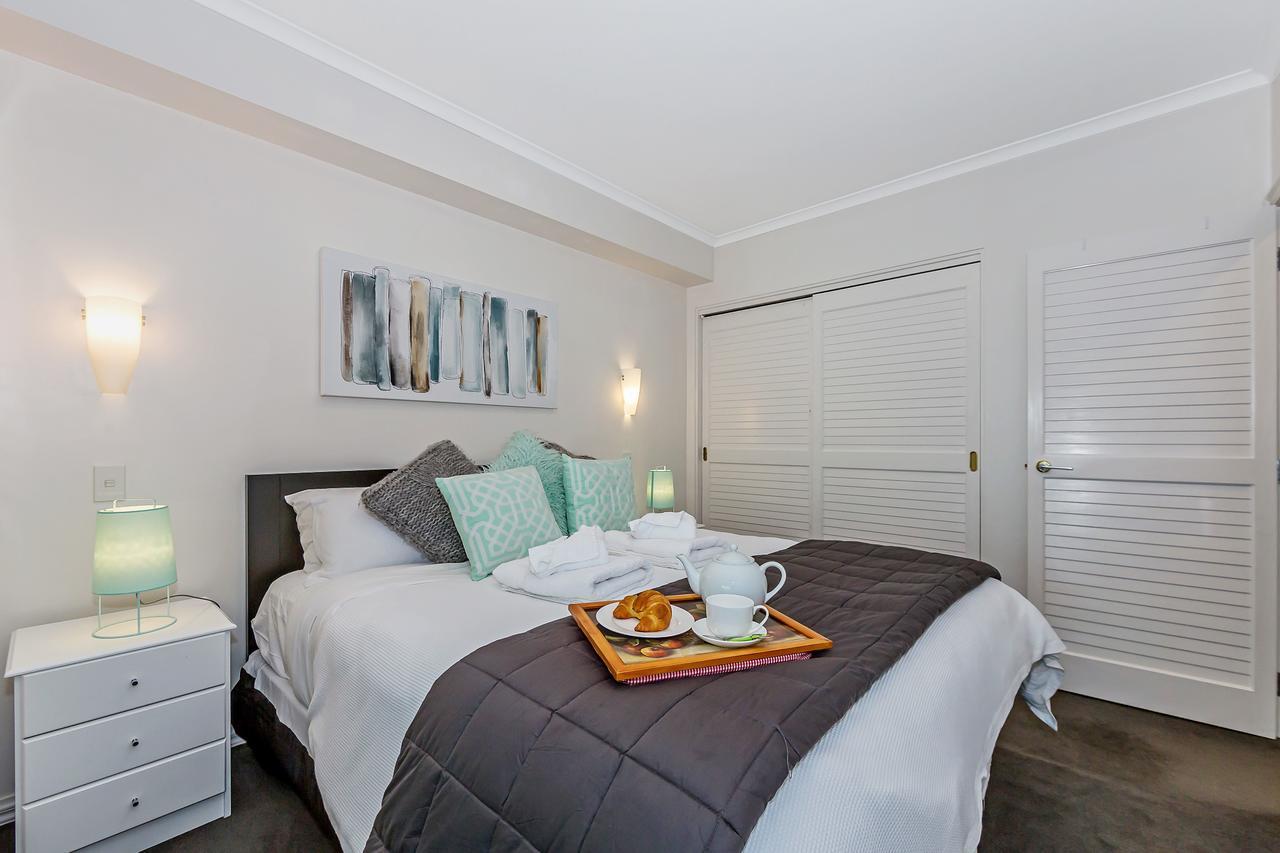 Princes Wharf Waterfront - Comfortable Luxury Apartment