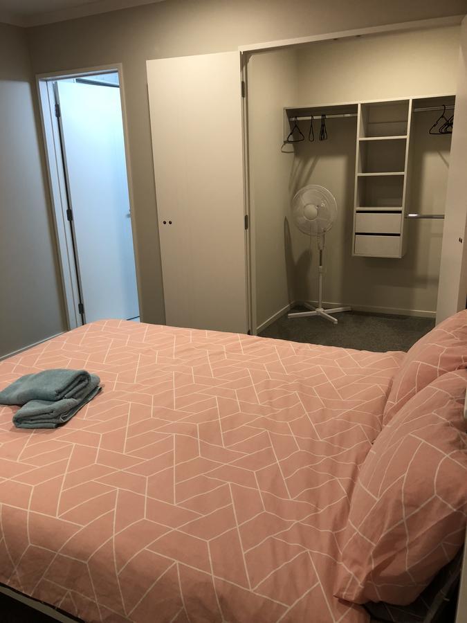 Flat Bush Luxury Homestay *