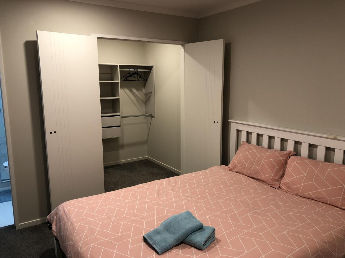 Homestay Flat Bush Luxury *