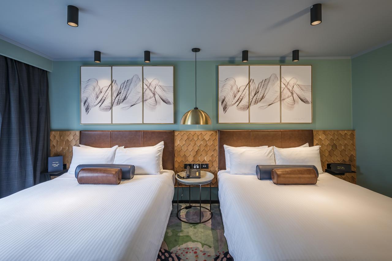 Hotel Naumi Airport 4*