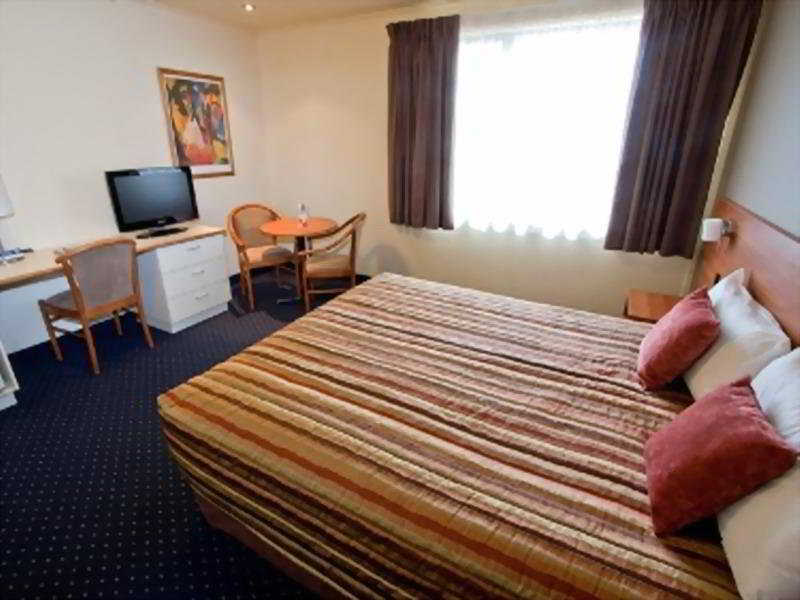 Heartland Airport 4*