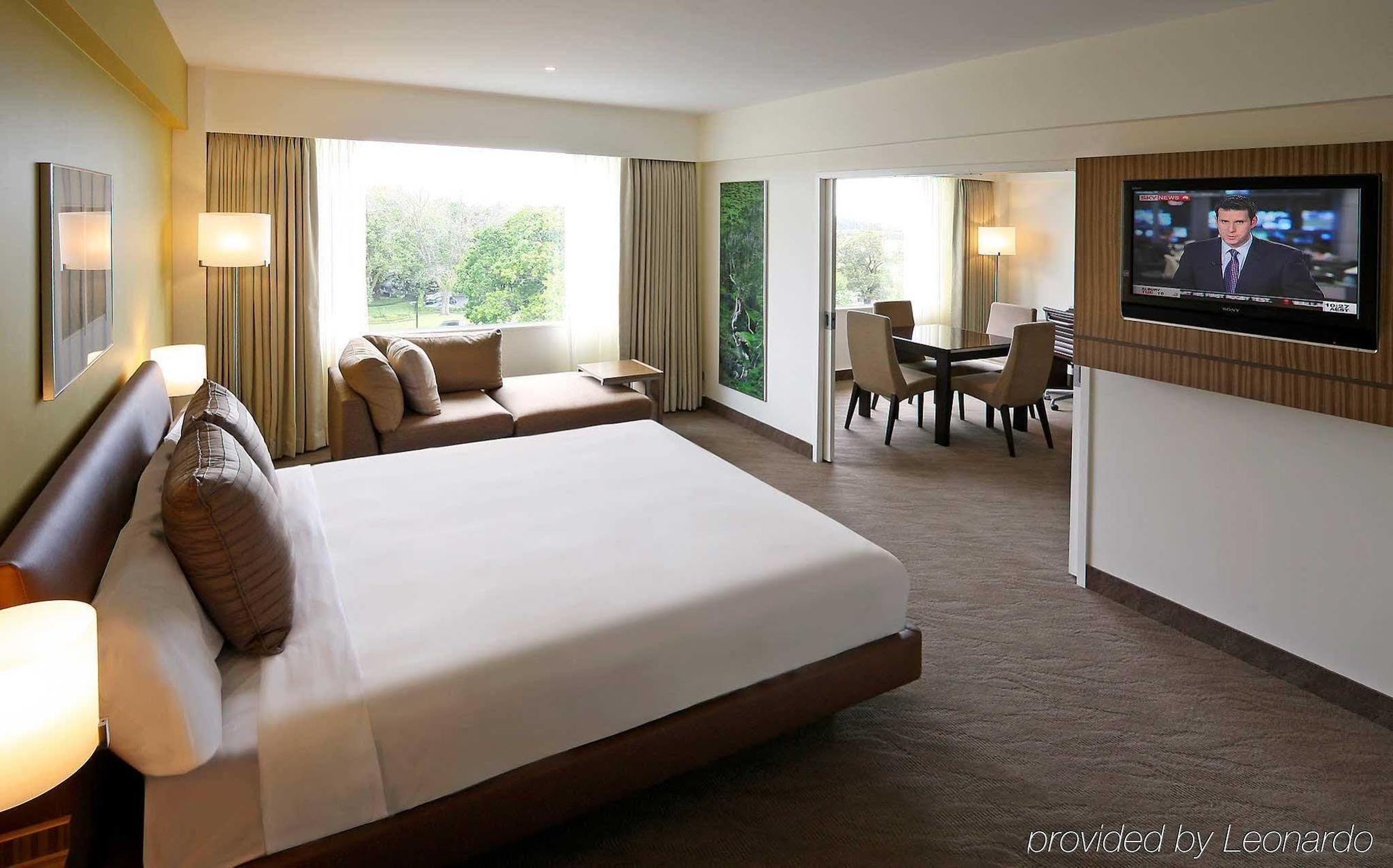 Novotel Ellerslie 4*