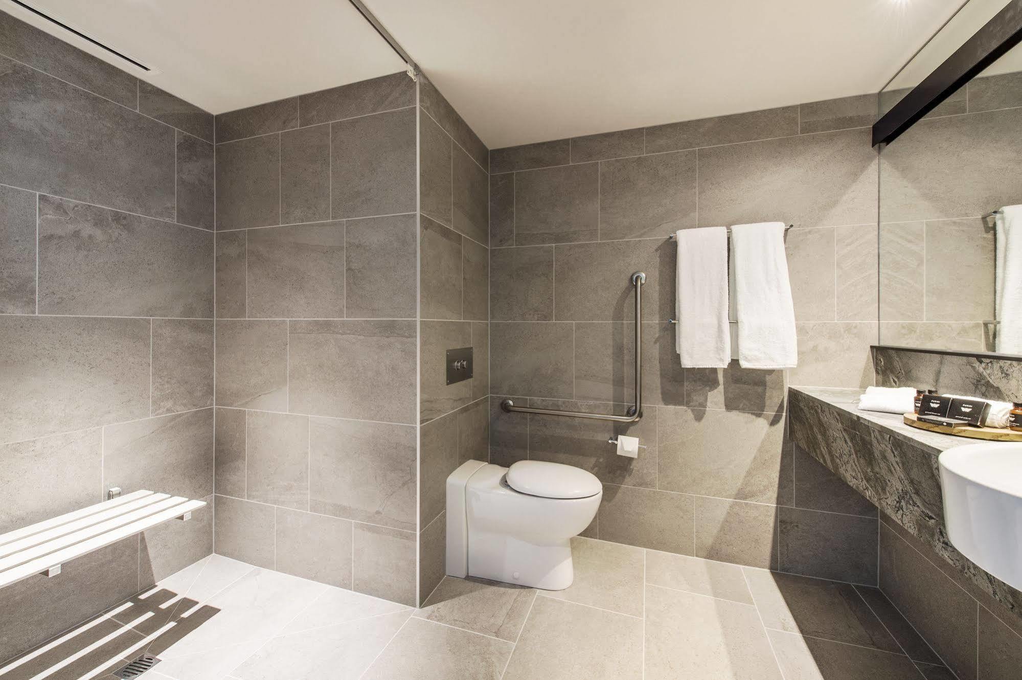 Hotel The Grand By Skycity 5*