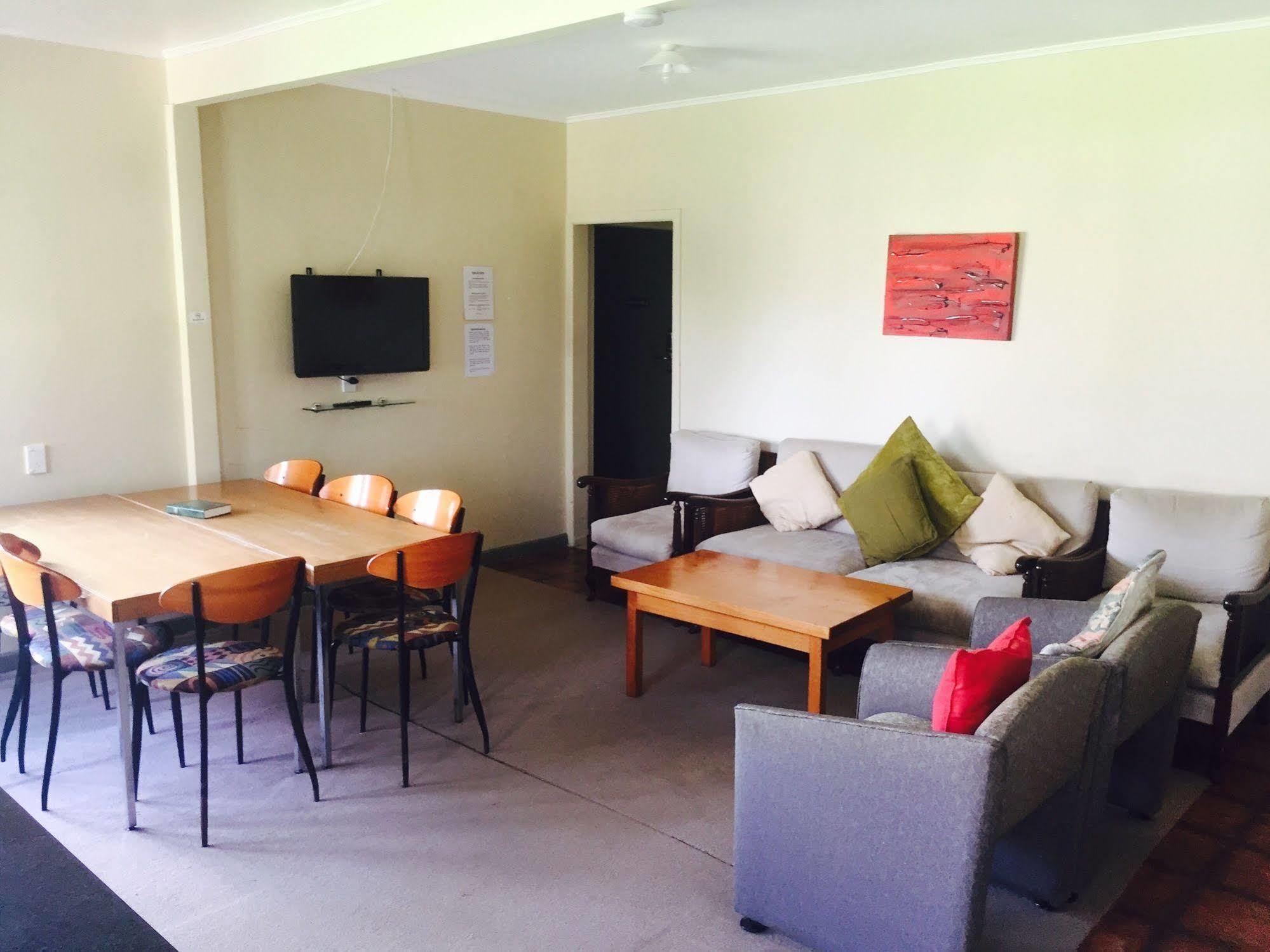 Kiwi Airport Backpackers Auckland