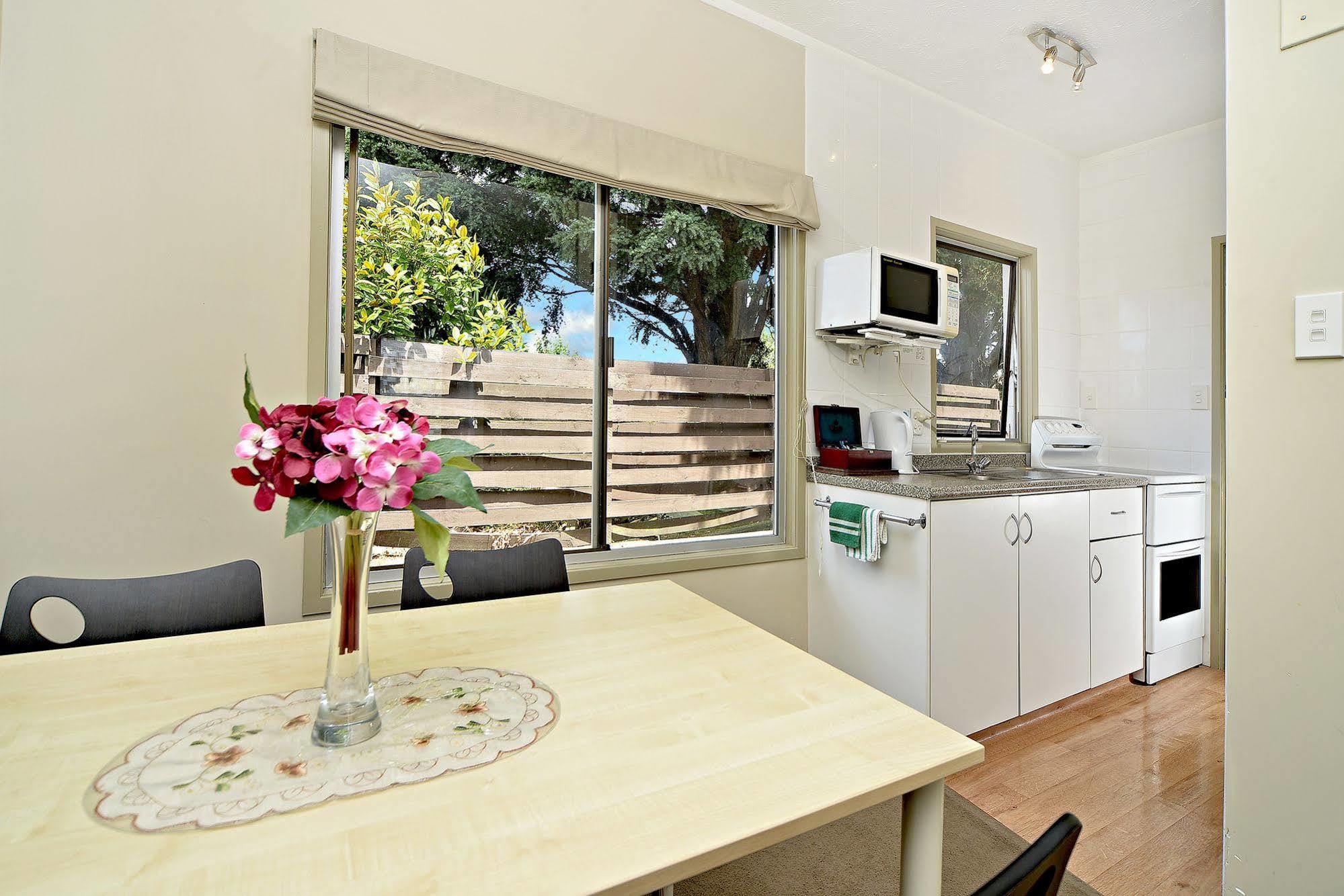 Takapuna Motor Motel 4*