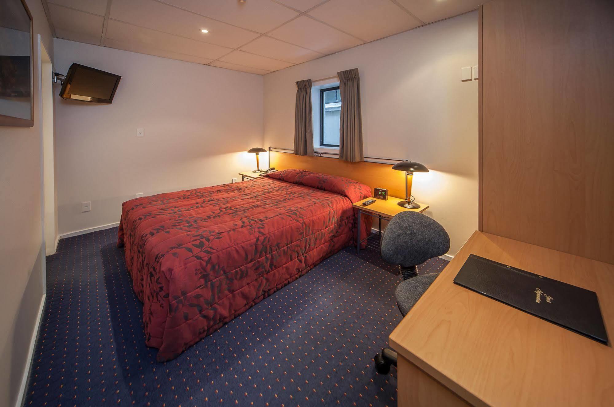Econo 3* Auckland