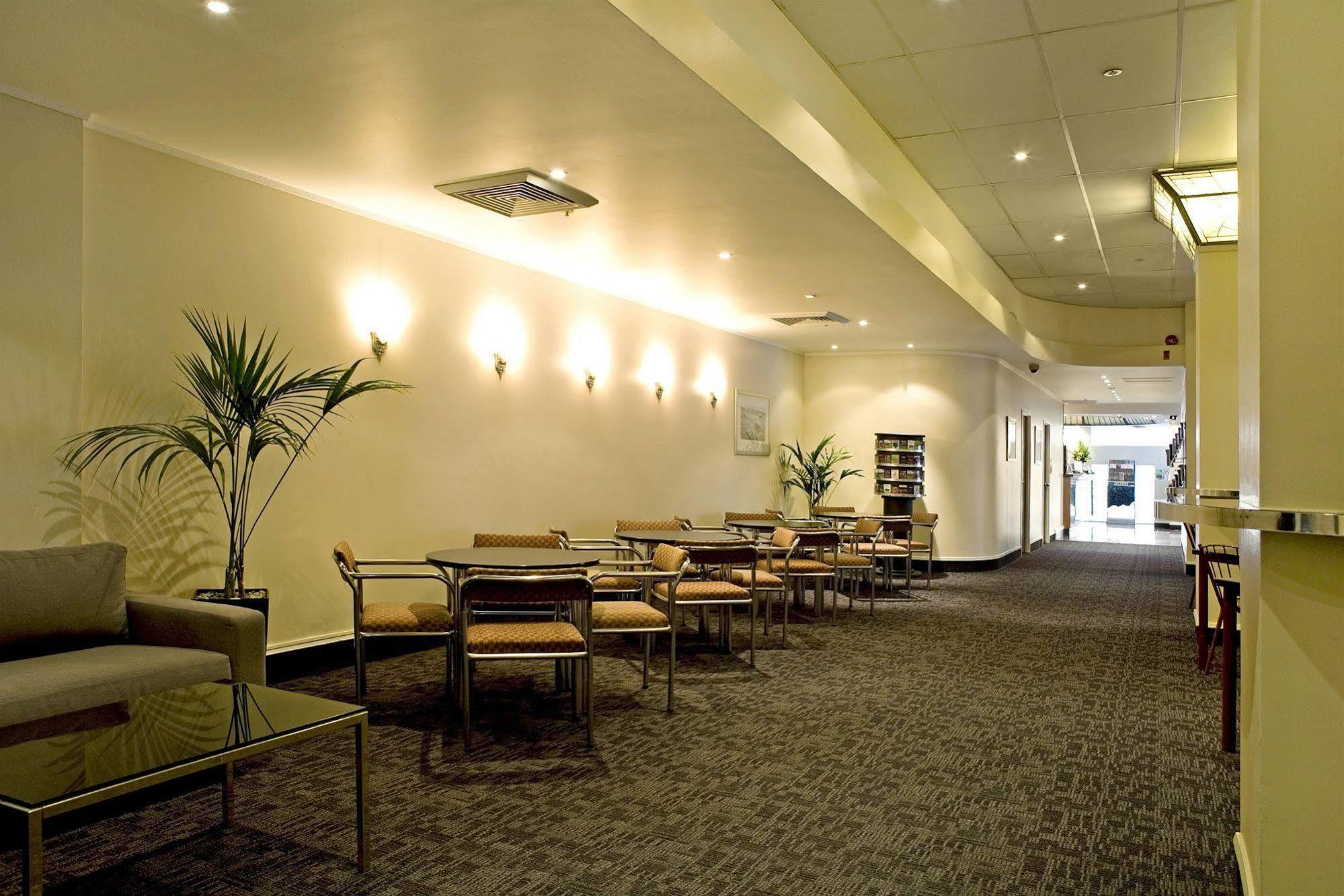 Hotel Econo