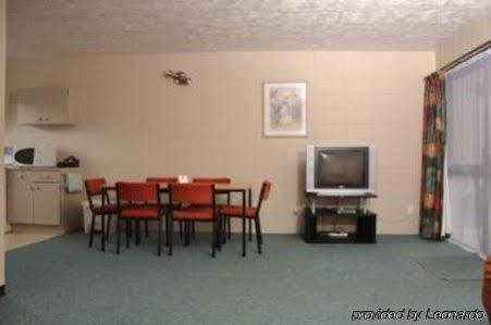 Ellerslie Palms 3*