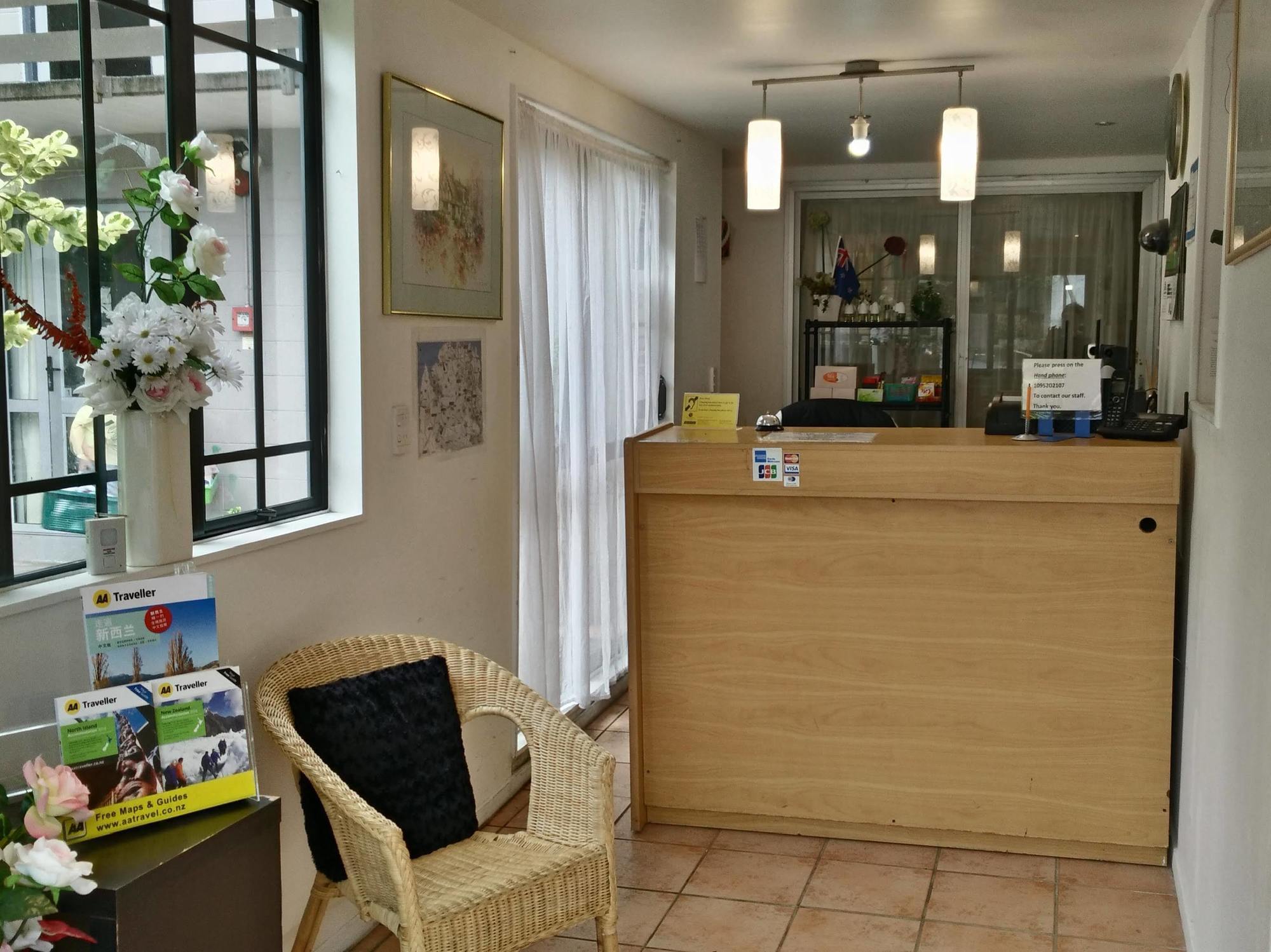 Siesta Motel