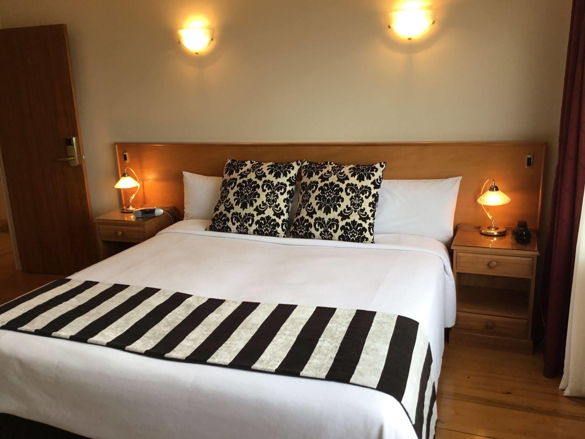 Waitakere &