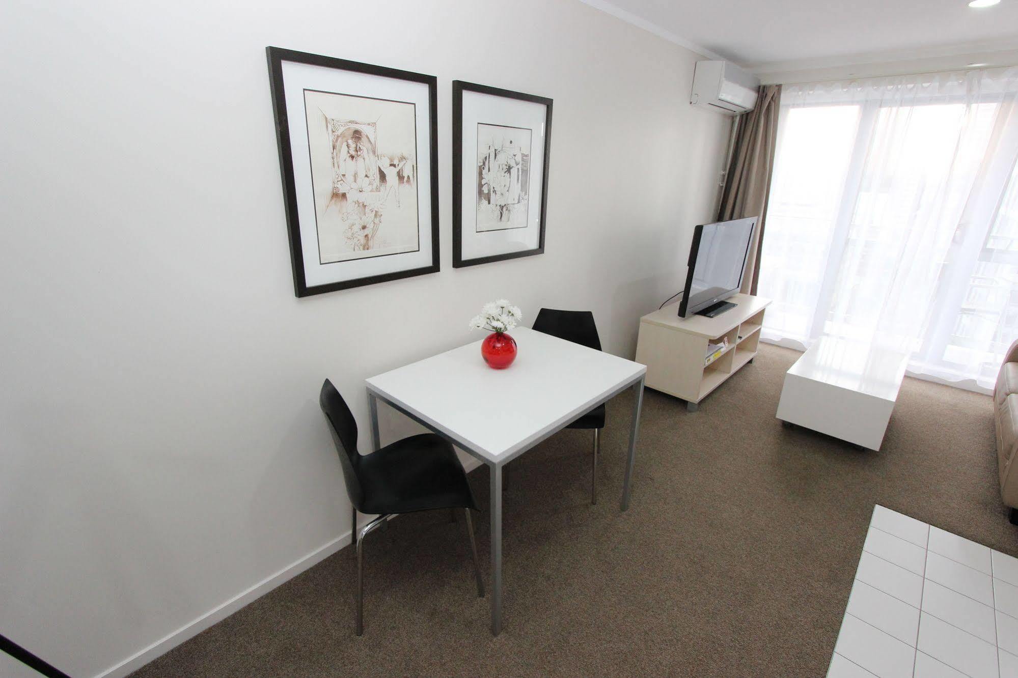 Aparthotel Waldorf Bankside 3*