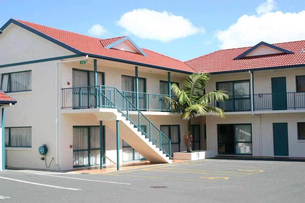 Academy At Botany Motor Motel