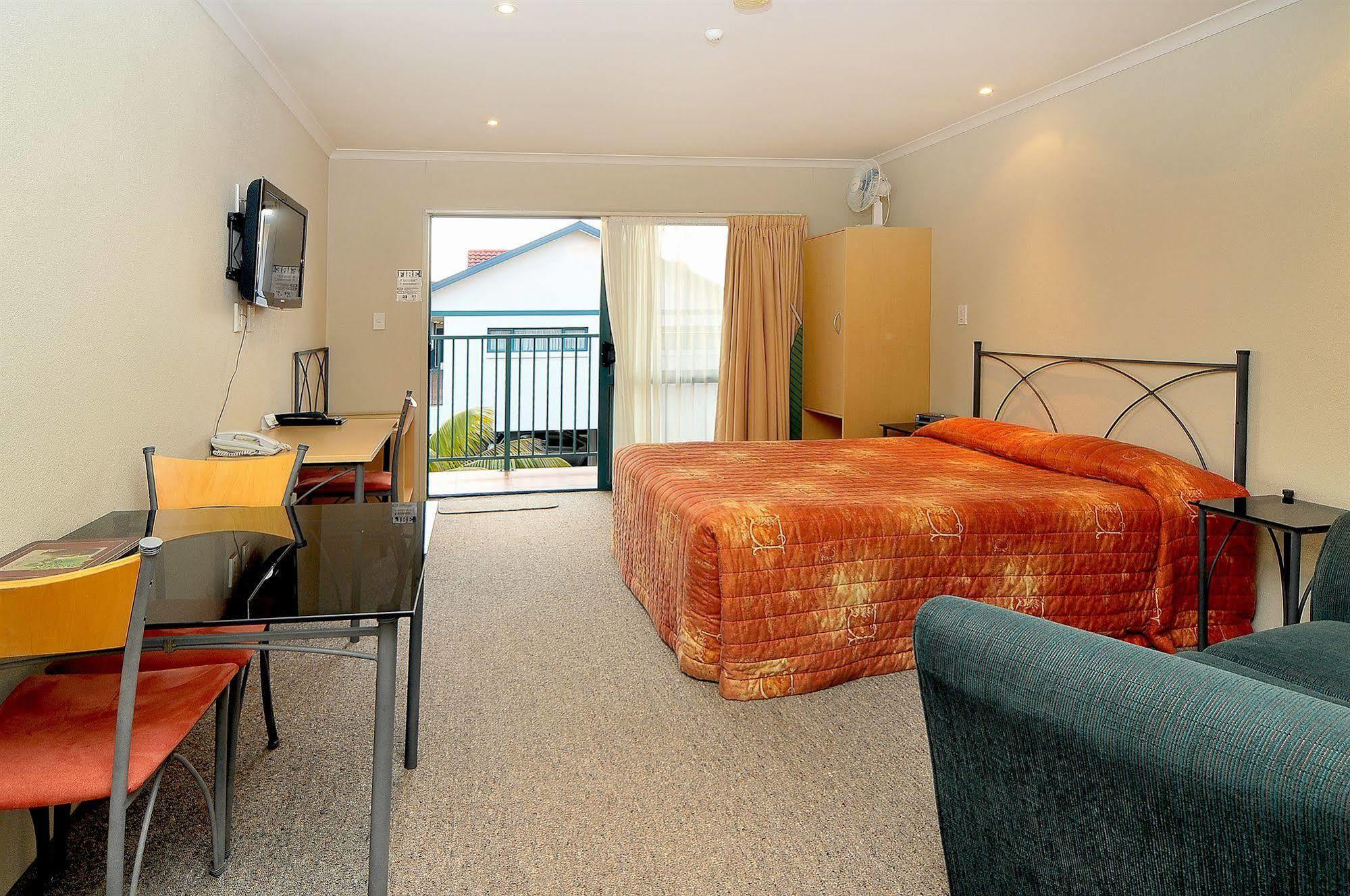 Academy At Botany Motor Motel Auckland