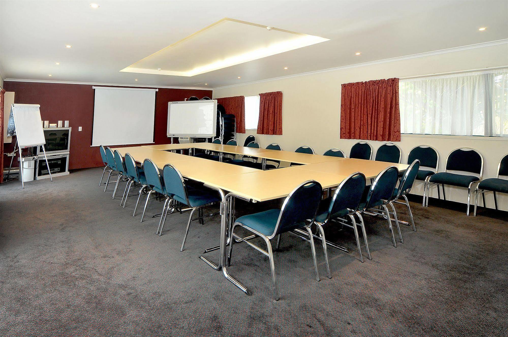 Academy At Botany Motor Auckland