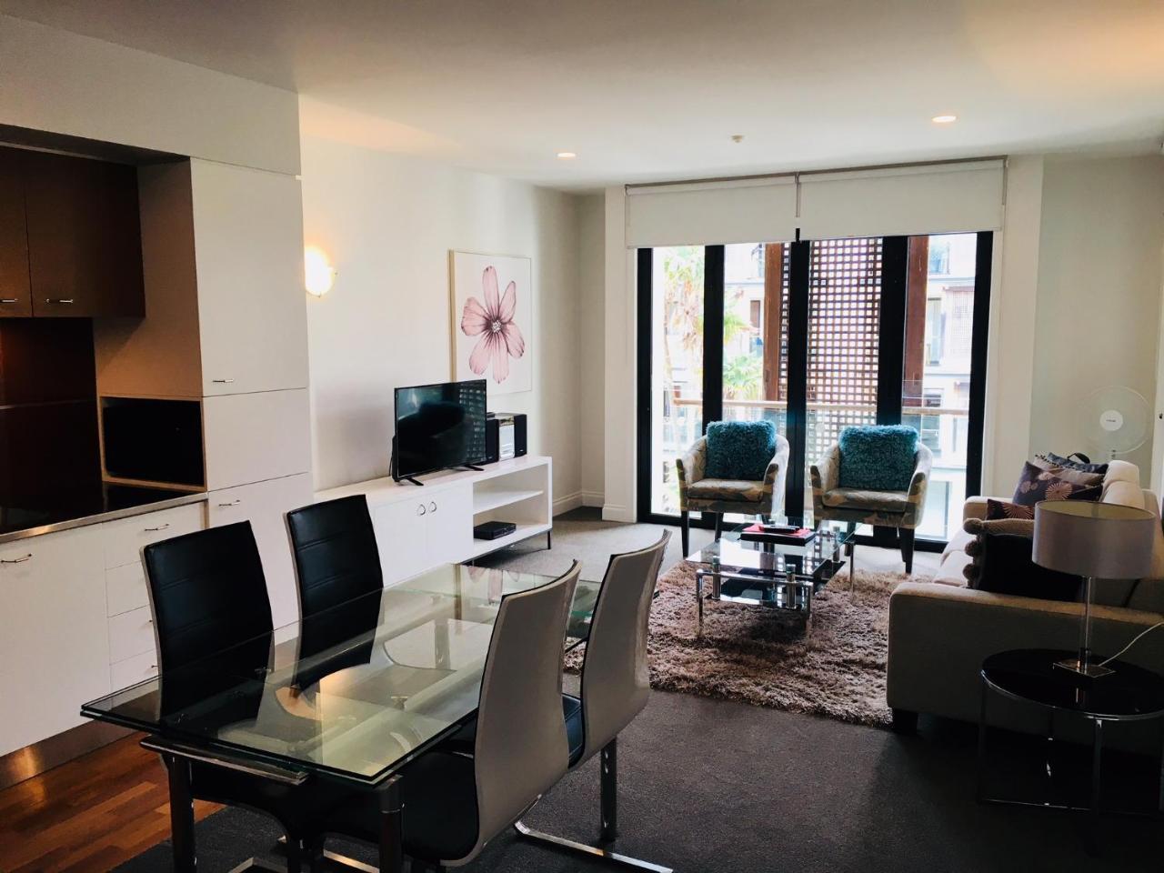 Latitude 37 Aparthotel 4*