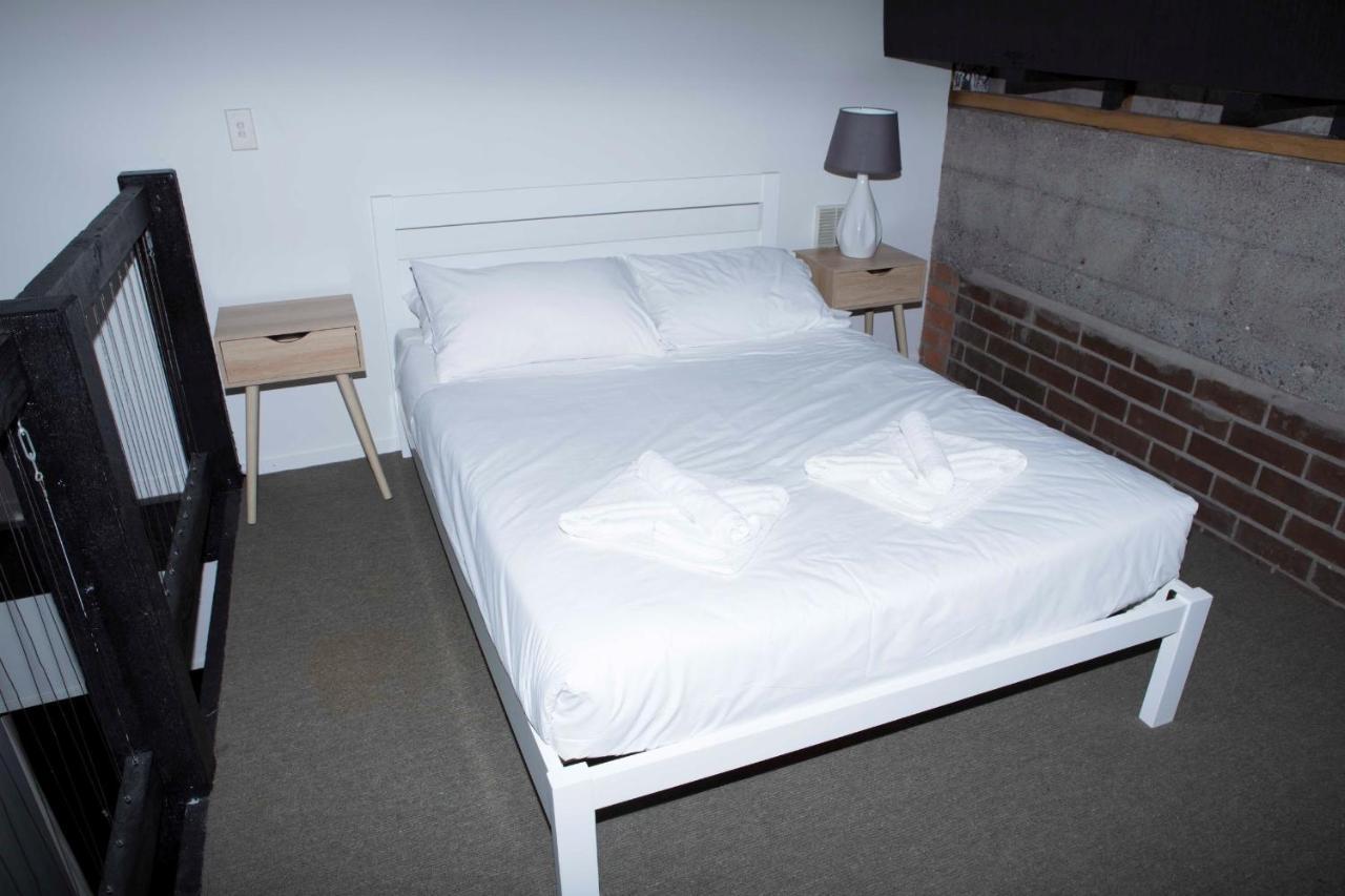 Gorgeous Five Bed In City! * Auckland