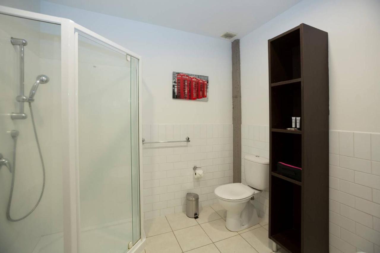 Apartment Gorgeous Five Bed In City!
