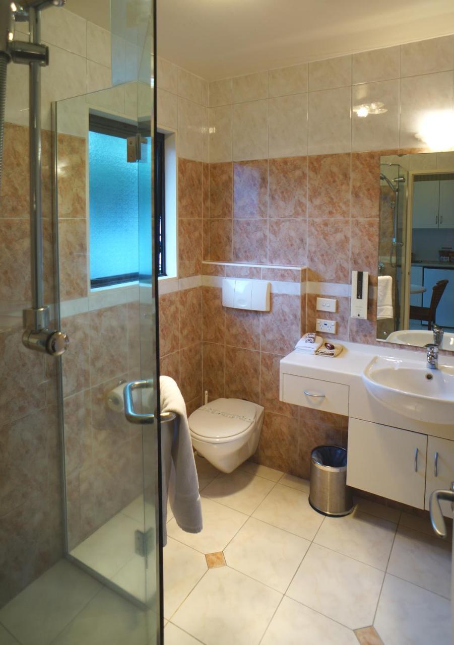 Cornwall Park Motor 4* Auckland