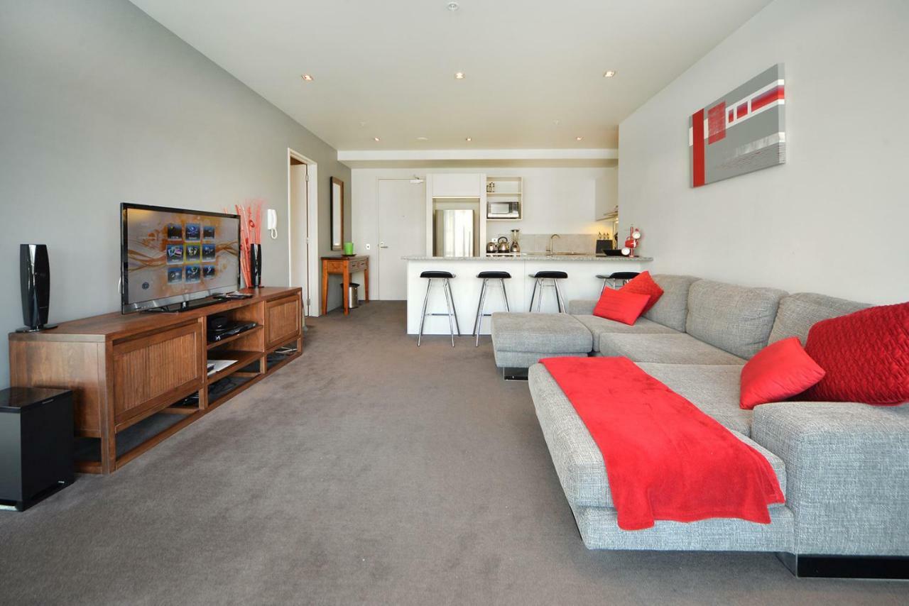 Qv 2 Bedrooms Overlooking Marina -680 Apartment
