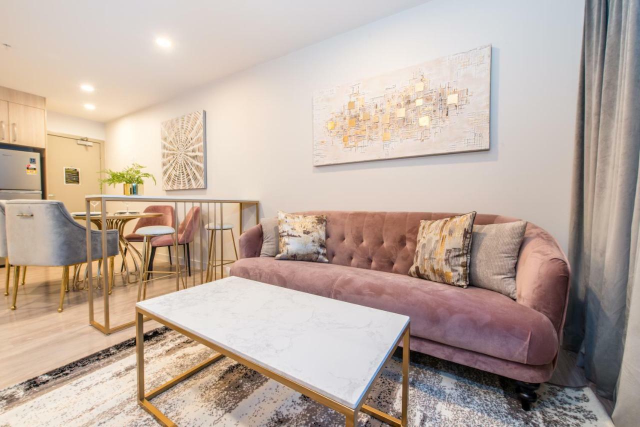 【jht】brand New, 2 Brm,stylish,opposite To Skytower Apartamento *