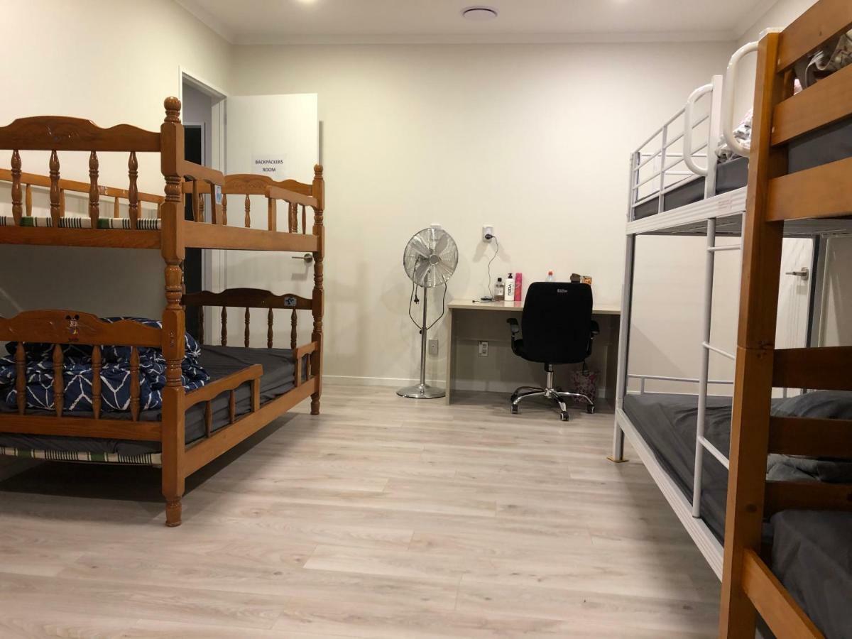 Homestay Flat Bush Backpackers Auckland