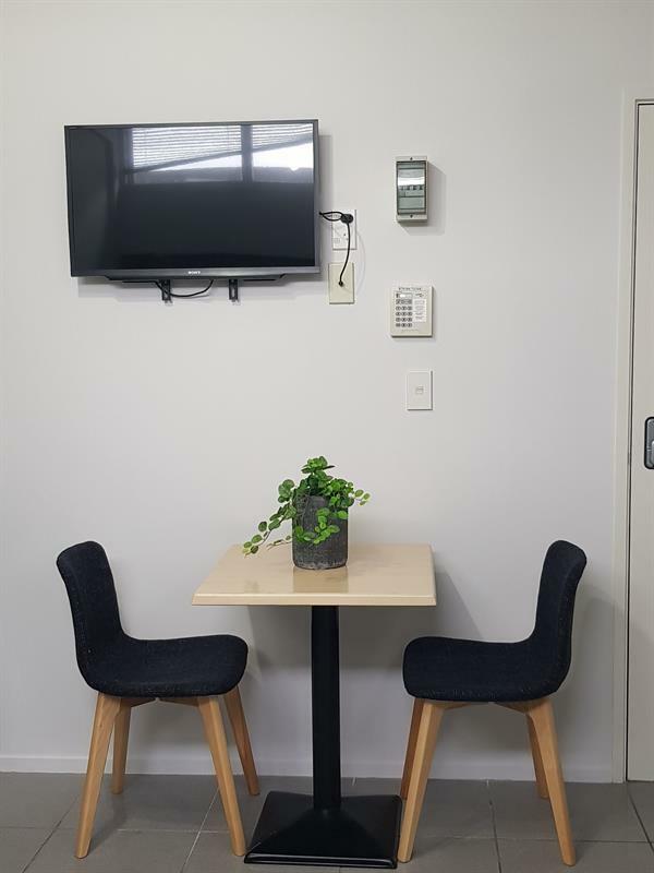 Apartment Fringe Great Value