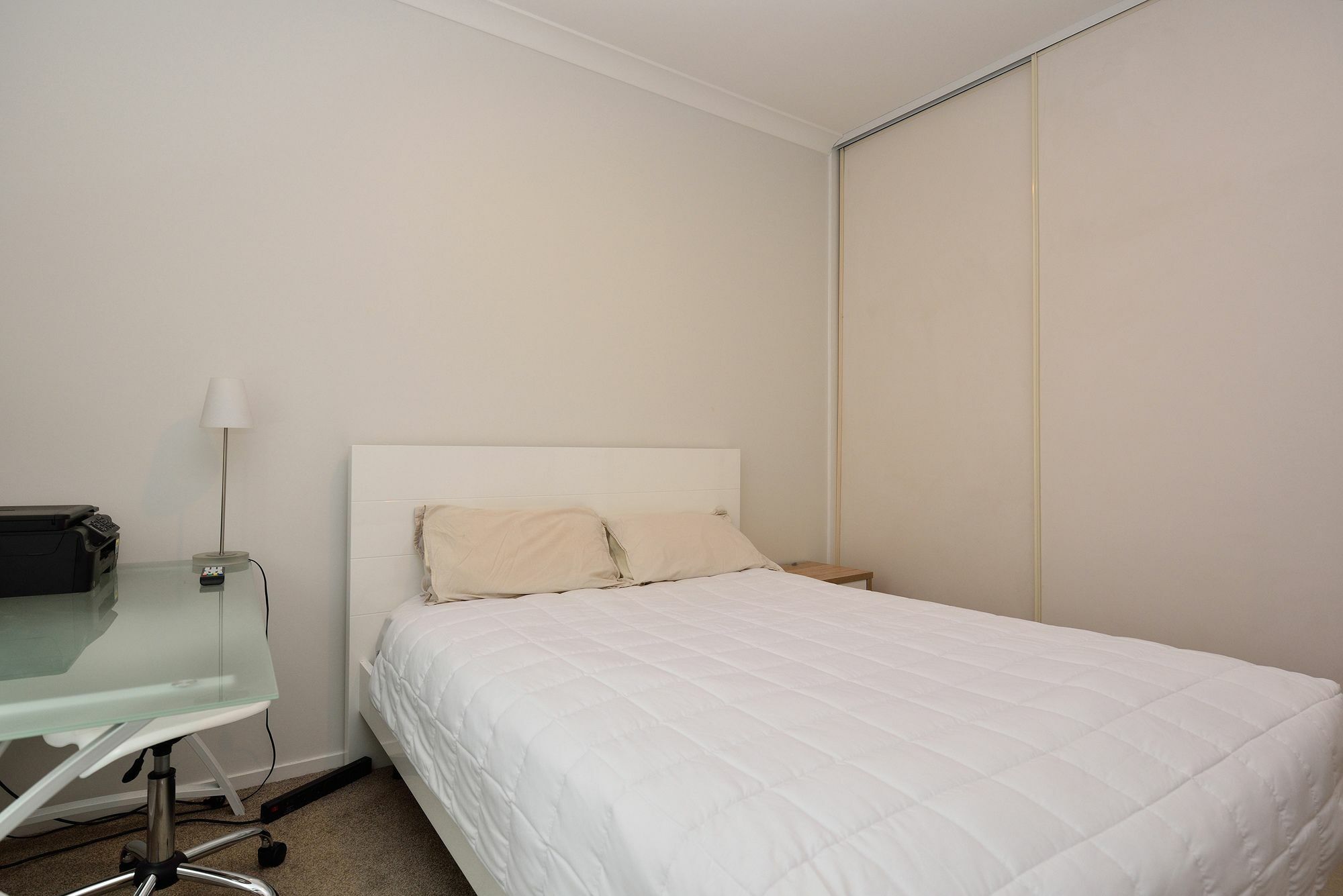 Center Furnished
