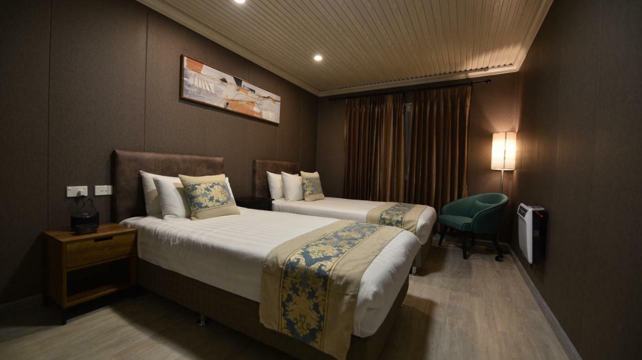 Regal Residency Motel
